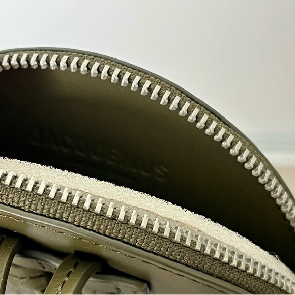 JACQUEMUS
Khaki Le Raphia 'Le Pitchou' Wallet - Picture 12 of 12